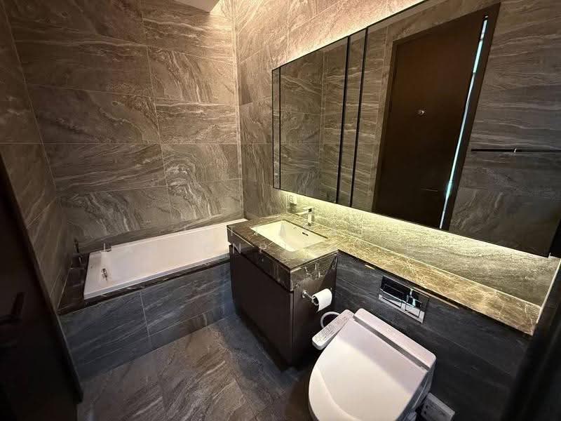 The Esse Sukhumvit 36, Bangkok, Soi Sukhumvit 36, Sukhumvit Road, Phra Kanong, Khlong Toei, Bangkok, 1 Bedroom, 38 sqm, Condo For Rent, by Jettapat Jaroonpipatkun, 500558820 - DDproperty.com
