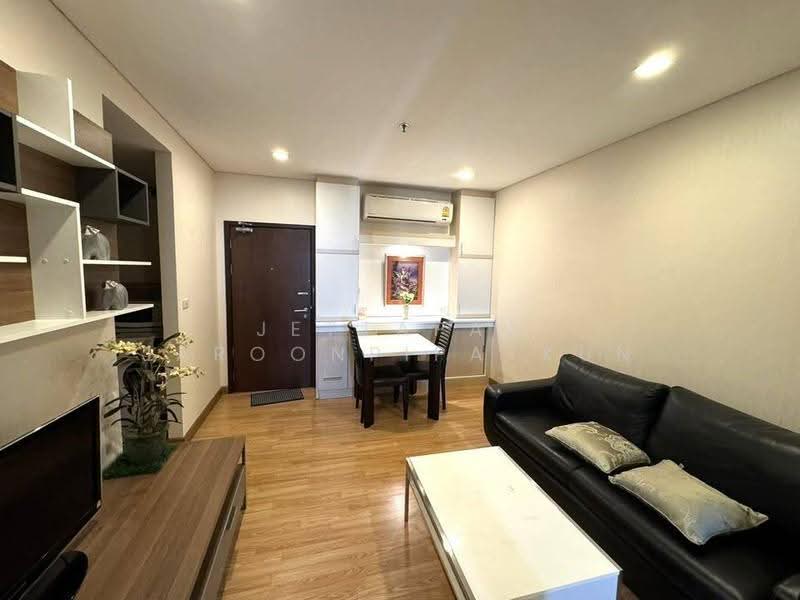 Le Luk Condominium, Bangkok, 1599 291 Sukhumvit Rd, Phra Kanong Nua, Watthana, Bangkok, 1 Bedroom, 40 sqm, Condo For Rent, by Jettapat Jaroonpipatkun, 500558881 - DDproperty.com