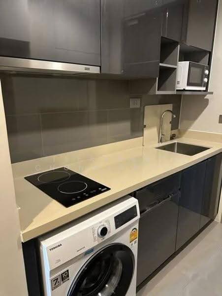 Q Prasarnmit, Bangkok, Soi Sawaddee, Sukhumvit Road, Khlongtoei Nua, Watthana, Bangkok, 1 Bedroom, 38 sqm, Condo For Rent, by Teeranant Chonwisaikajon, 500558914 - DDproperty.com