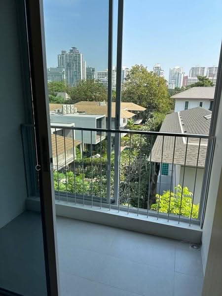 Q Prasarnmit, Bangkok, Soi Sawaddee, Sukhumvit Road, Khlongtoei Nua, Watthana, Bangkok, 1 Bedroom, 38 sqm, Condo For Rent, by Teeranant Chonwisaikajon, 500558914 - DDproperty.com