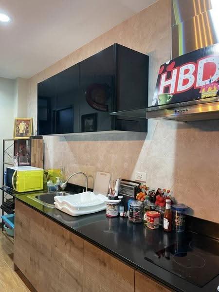Single house on Soi Phueng Mi 29, Lane 2, Bangkok, , Bang Chak, Phra Khanong, Bangkok, 2 Bedrooms, 160 sqm, Townhouse For Rent, by Connex Property, 500558952 - DDproperty.com