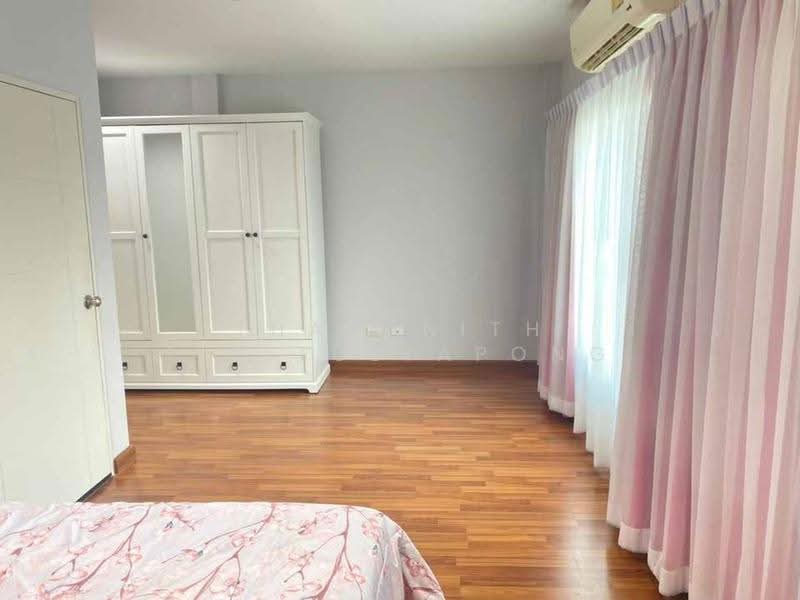 The Exclusive Pattanakarn 44, Bangkok, Soi Phatthanakan 44, Phatthanakan Road, Suan Luang, Bangkok, 3 Bedrooms, 263 sqm, Single Detached House For Rent, by Thananith Ittitulyapong, 500558954 - DDproperty.com