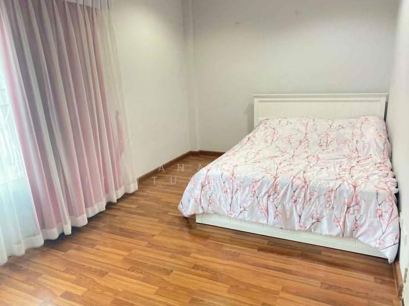 The Exclusive Pattanakarn 44, Bangkok, Soi Phatthanakan 44, Phatthanakan Road, Suan Luang, Bangkok, 3 Bedrooms, 263 sqm, Single Detached House For Rent, by Thananith Ittitulyapong, 500558954 - DDproperty.com