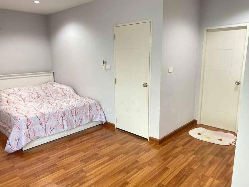 The Exclusive Pattanakarn 44, Bangkok, Soi Phatthanakan 44, Phatthanakan Road, Suan Luang, Bangkok, 3 Bedrooms, 263 sqm, Single Detached House For Rent, by Thananith Ittitulyapong, 500558954 - DDproperty.com