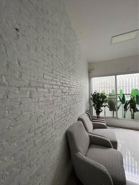 2-BR House, Bangkok, Suan Luang, Bangkok, 2 Bedrooms, 300 sqm, Single Detached House For Rent, by Thananith Ittitulyapong, 500558977 - DDproperty.com