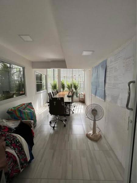2-BR House, Bangkok, Suan Luang, Bangkok, 2 Bedrooms, 300 sqm, Single Detached House For Rent, by Thananith Ittitulyapong, 500558977 - DDproperty.com