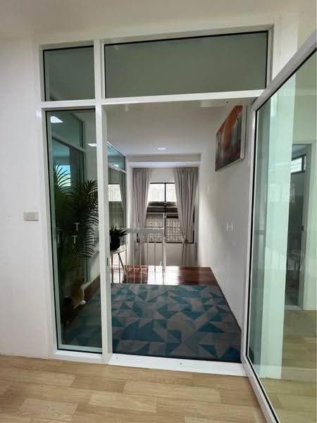 2-BR House, Bangkok, Suan Luang, Bangkok, 2 Bedrooms, 300 sqm, Single Detached House For Rent, by Thananith Ittitulyapong, 500558977 - DDproperty.com