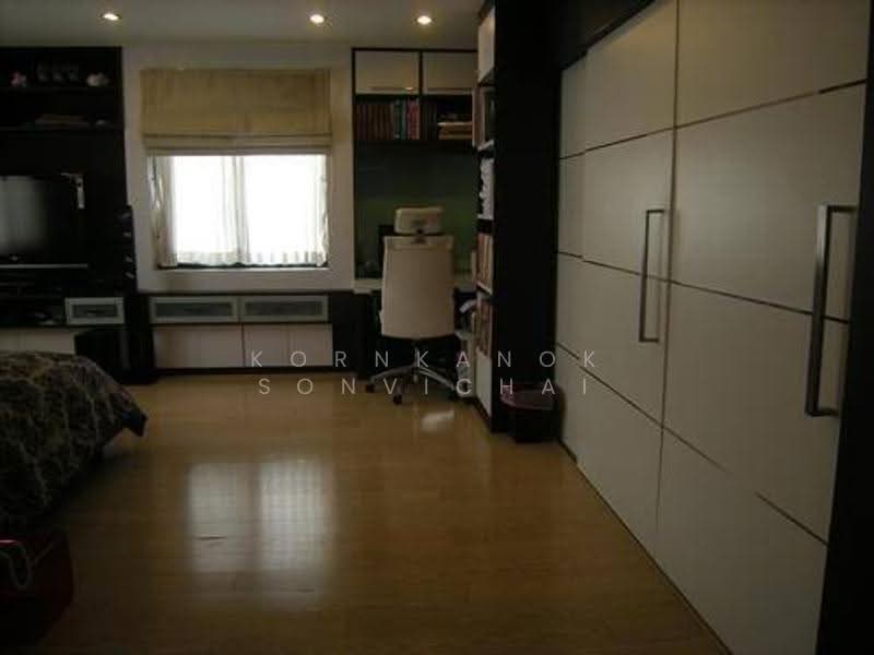 Las Colinas, Bangkok, Sukhumvit 21 Road, Khlongtoei Nua, Watthana, Bangkok, 1 Bedroom, 141 sqm, Condo For Rent, by Kornkanok Sonvichai, 500559002 - DDproperty.com