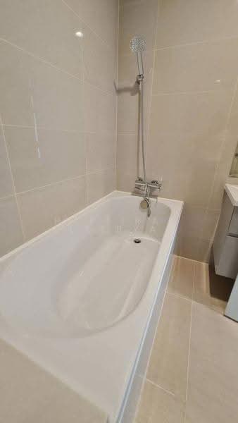 The Zea Sriracha, Chon Buri (Pattaya), 9 Moo 9, Bang Phra, Si Racha, Chon Buri (Pattaya), 1 Bedroom, 32 sqm, Condo For Sale, by Puttirat Kleebyam, 500559013 - DDproperty.com