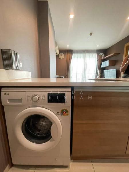Rhythm Ratchada-Huaikwang, Bangkok, 218 Ratchadaphisek Road, Huai Khwang, Bangkok, 1 Bedroom, 47 sqm, Condo For Rent, by Farida Phetnuam, 500559058 - DDproperty.com
