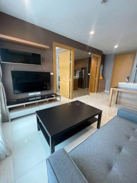 Rhythm Ratchada-Huaikwang, Bangkok, 218 Ratchadaphisek Road, Huai Khwang, Bangkok, 1 Bedroom, 47 sqm, Condo For Rent, by Farida Phetnuam, 500559073 - DDproperty.com