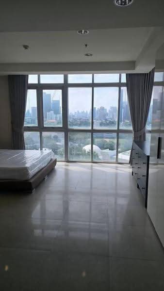 Nusasiri Grand, Bangkok, Soi Sukhumvit 42, Phra Kanong, Khlong Toei, Bangkok, 3 Bedrooms, 174 sqm, Condo For Rent, by Farida Phetnuam, 500559098 - DDproperty.com