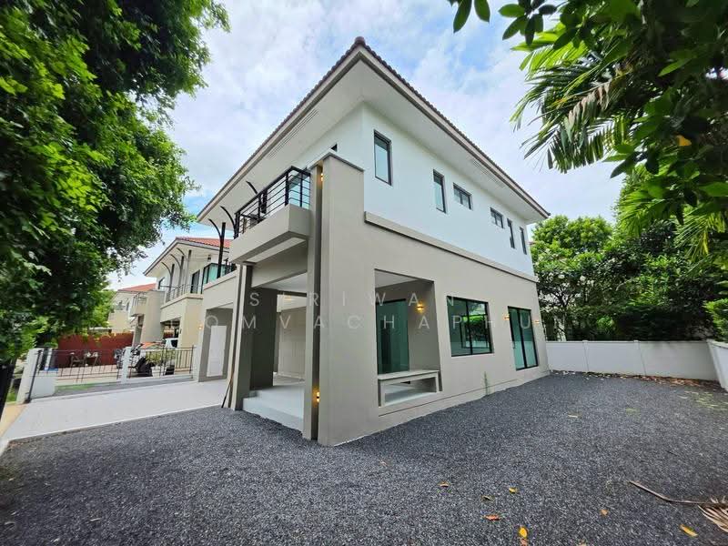The Centro Watcharapol, Bangkok, Sukhaphiban 5 Road, O-Ngoen, Sai Mai, Bangkok, 3 Bedrooms, 217 sqm, Single Detached House For Sale, by Siriwan Udomvachaphun, 500559100 - DDproperty.com