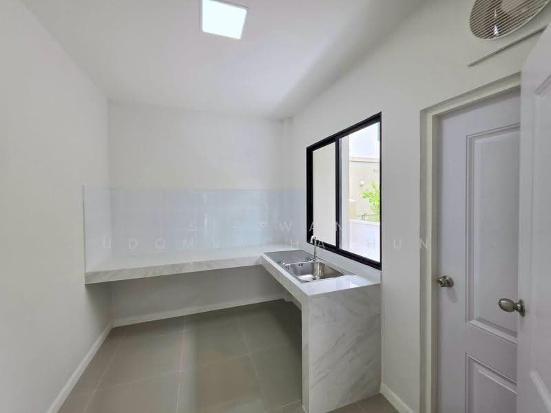 The Centro Watcharapol, Bangkok, Sukhaphiban 5 Road, O-Ngoen, Sai Mai, Bangkok, 3 Bedrooms, 217 sqm, Single Detached House For Sale, by Siriwan Udomvachaphun, 500559100 - DDproperty.com