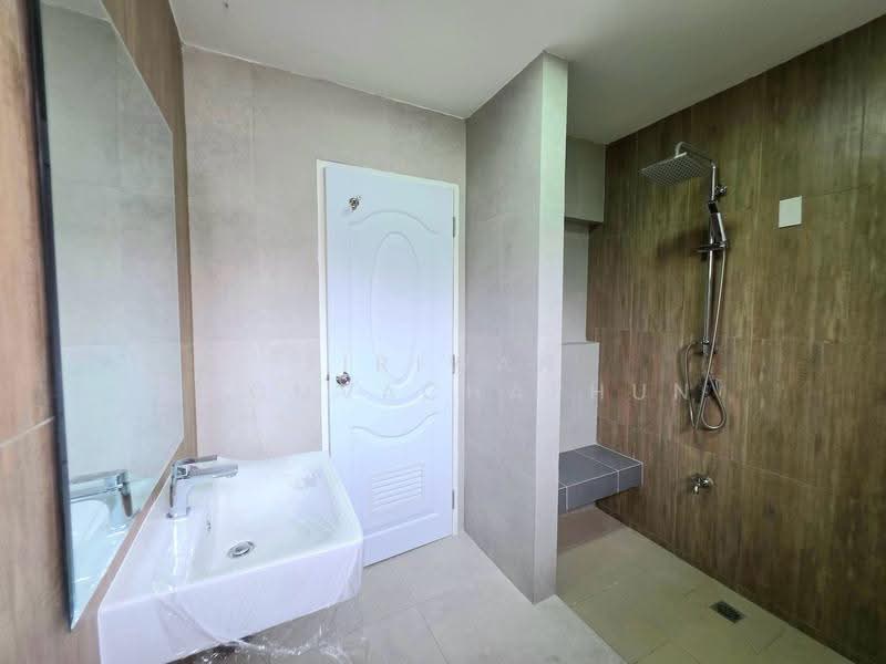 The Centro Watcharapol, Bangkok, Sukhaphiban 5 Road, O-Ngoen, Sai Mai, Bangkok, 3 Bedrooms, 217 sqm, Single Detached House For Sale, by Siriwan Udomvachaphun, 500559100 - DDproperty.com