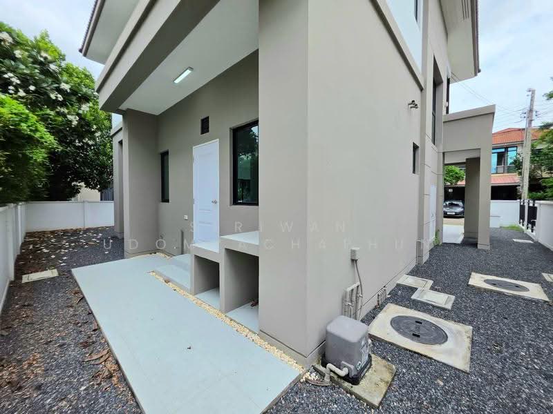 The Centro Watcharapol, Bangkok, Sukhaphiban 5 Road, O-Ngoen, Sai Mai, Bangkok, 3 Bedrooms, 217 sqm, Single Detached House For Sale, by Siriwan Udomvachaphun, 500559100 - DDproperty.com