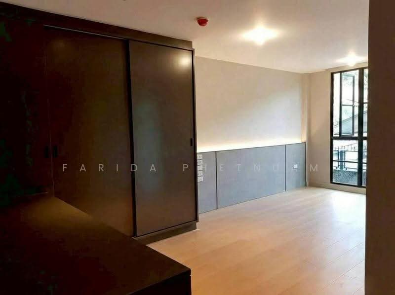 Na Vara Residence, Bangkok, 33/6 Soi Langsuan, Lumphini, Pathum Wan, Bangkok, 3 Bedrooms, 182 sqm, Condo For Sale, by Farida Phetnuam, 500559125 - DDproperty.com