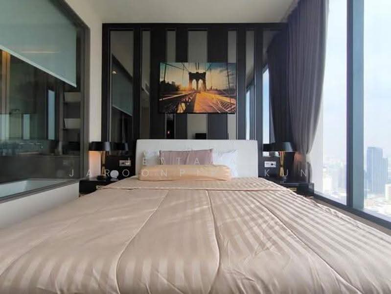 The Esse Asoke, Bangkok, 333 Soi Sukhumvit 21, Sukhumvit Road, Khlongtoei Nua, Watthana, Bangkok, 1 Bedroom, 42 sqm, Condo For Rent, by Jettapat Jaroonpipatkun, 500559141 - DDproperty.com