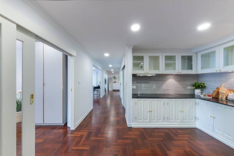 Sukhumvit Suite, Bangkok, 19 Soi Sukhumvit 13, Khlongtoei Nua, Watthana, Bangkok, 3 Bedrooms, 200 sqm, Condo For Rent, by Shinyu Real Estate, 500559150 - DDproperty.com