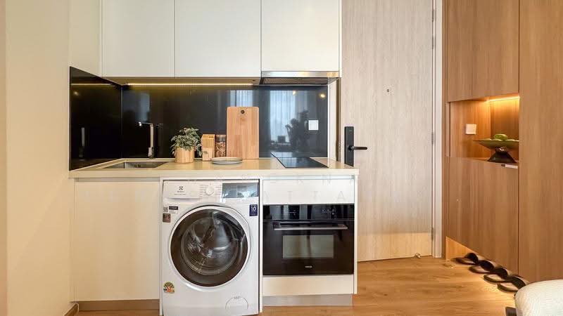 Noble Form Thonglor, Bangkok, Sukhumvit 55, Khlong Tan Nua, Watthana, Bangkok, 1 Bedroom, 32 sqm, Condo For Sale, by Chanoknan Tangpipattanapong, 500559197 - DDproperty.com