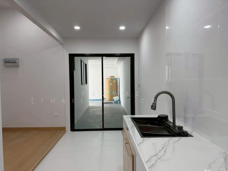 Renovated Chalong 3BR House | 58.9 Sq.Wah Garden Home, Only THB 7.59M, Phuket, Chalong, Muang Phuket, Phuket, 3 Bedrooms, 110 sqm, Single Detached House For Sale, by Fazwaz (Thailand) Co., Ltd., 500559226 - DDproperty.com