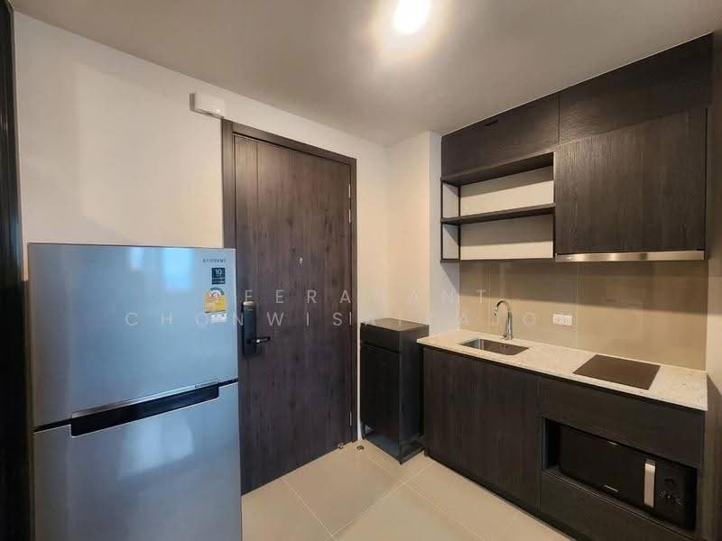 XT Huaikhwang, Bangkok, 244 Ratchadaphisek Road, Huai Khwang, Bangkok, 1 Bedroom, 35 sqm, Condo For Rent, by Teeranant Chonwisaikajon, 500559276 - DDproperty.com