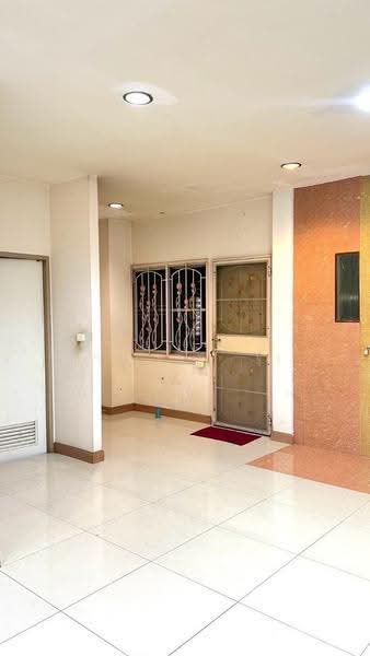 ไดมอนด์แกรนด์วิลล์ นวลจันทร์ บึงกุ่ม กรุงเทพมหานคร, Bangkok, Khlong Kum, Bueng Kum, Bangkok, 4 Bedrooms, 230 sqm, Townhouse For Sale, by The Best Property ยุ้ย, 500559280 - DDproperty.com