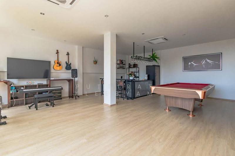 undefined, Phuket, Choeng Thale, Thalang, Phuket, 6 Bedrooms, 974 sqm, Villa For Sale, by Puttirat Kleebyam, 500559289 - DDproperty.com