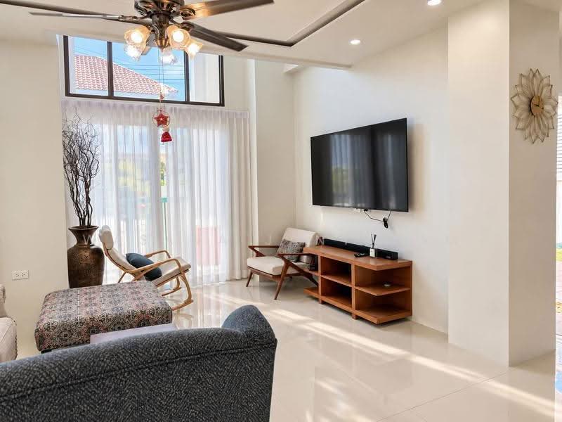 4 Bedrooms House for Rent in Ko Kaew, Phuket, Ko Kaeo, Muang Phuket, Phuket, 4 Bedrooms, 200 sqm, Single Detached House For Rent, by Wasana Jantakam, 500559316 - DDproperty.com