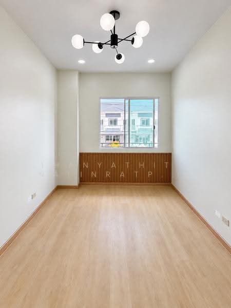 Pruksa Town Phetkasem 81, Bangkok, Soi Petchkasem 81, Nong Kham, Nong Khaem, Bangkok, 3 Bedrooms, 120 sqm, Townhouse For Sale, by Thanyathita Nalinratphokin, 500559352 - DDproperty.com