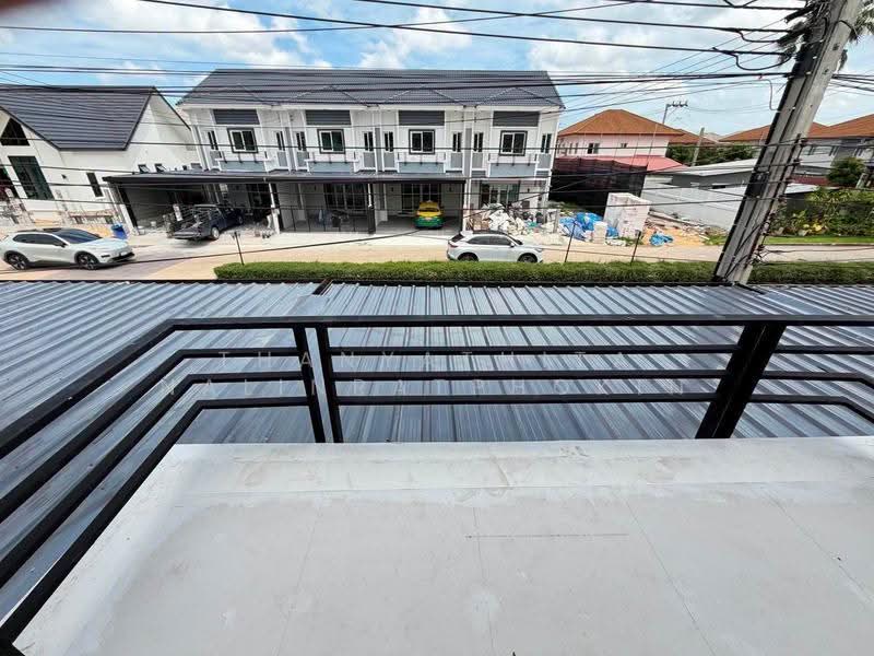 Pruksa Town Phetkasem 81, Bangkok, Soi Petchkasem 81, Nong Kham, Nong Khaem, Bangkok, 3 Bedrooms, 120 sqm, Townhouse For Sale, by Thanyathita Nalinratphokin, 500559352 - DDproperty.com