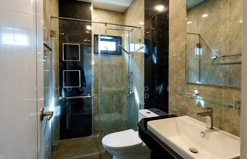Semi-detached house for rent at Eastwana Sriracha move in Ready, chon-buri, Surasak, Si Racha, Chon Buri (Pattaya), 3 Bedrooms, 214 sqm, Semi-Detached House (Twin House) For Rent, by A House Property Co.,Ltd., 500559398 - DDproperty.com