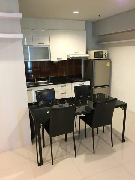 Sukhumvit Living Town, Bangkok, 299 Sukhumvit 21 Road, Khlongtoei Nua, Watthana, Bangkok, 2 Bedrooms, 65 sqm, Condo For Rent, by Khlueanphon Nukulsirisak, 500559440 - DDproperty.com