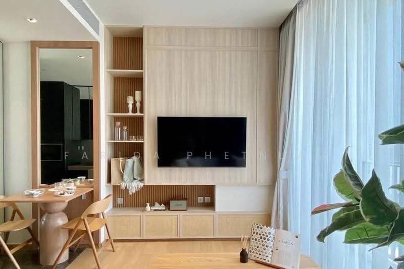 28 Chidlom, Bangkok, 28 Chit Lom Alley, Lumphini, Pathum Wan, Bangkok, 1 Bedroom, 40 sqm, Condo For Sale, by Farida Phetnuam, 500559477 - DDproperty.com