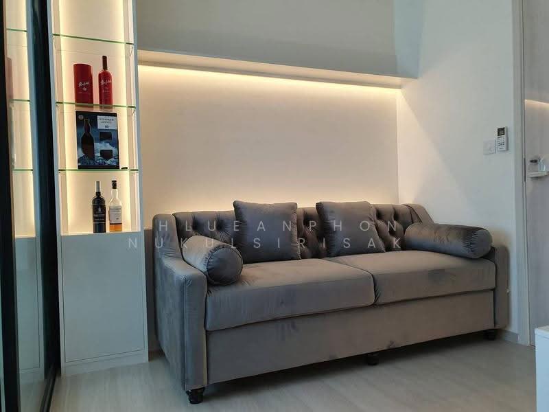 Life Asoke, Bangkok, Asoke-Dindang Road, Bang Kapi, Huai Khwang, Bangkok, 1 Bedroom, 30 sqm, Condo For Rent, by Khlueanphon Nukulsirisak, 500559481 - DDproperty.com