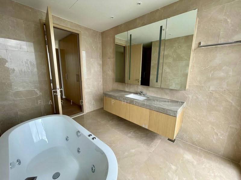 Magnolias Waterfront Residences : แมกโนเลียส์ วอเตอร์ฟรอนท์ เรสซิเดนซ์, กรุงเทพ, 259 ถ. กรุงธนบุรี, คลองต้นไทร, คลองสาน, กรุงเทพ, 301 ตร.ม., คอนโด ขาย, โดย Farida Phetnuam, 500559501 - DDproperty.com