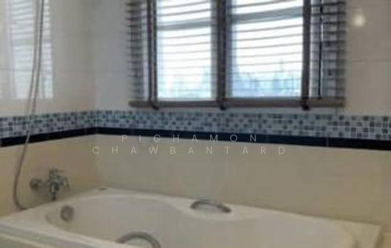 Citi Smart Sukhumvit 18, Bangkok, 366 Soi Sukhumvit 18, Sukhumvit Road, Khlong Toei, Bangkok, 3 Bedrooms, 117 sqm, Condo For Rent, by Pichamon Chawbantard, 500559700 - DDproperty.com