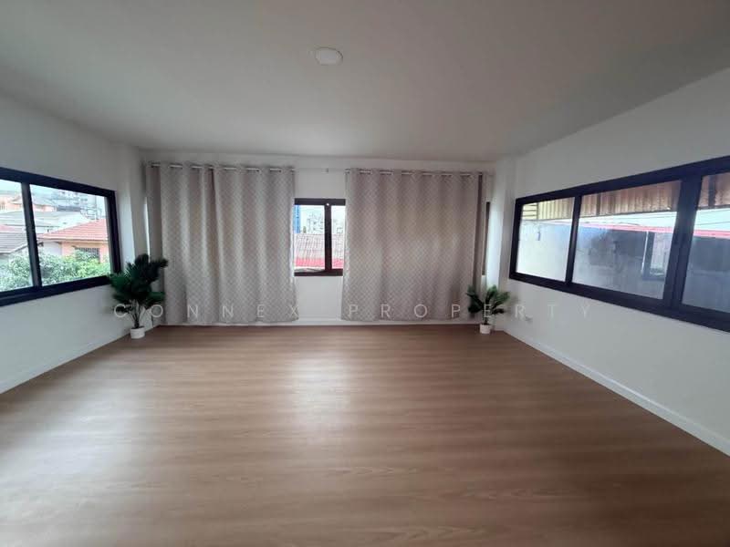 3-story home office, Lat Phrao 83, bangkok, -, Khlong Chaokhun Sing, Wang Thonglang, Bangkok, 5 Bedrooms, 524 sqm, Single Detached House For Rent, by Connex Property, 500559809 - DDproperty.com