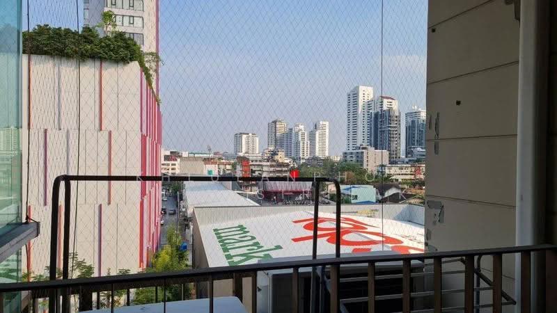 The Clover Thonglor Residence, Bangkok, Soi Sukhumvit 55, Khlong Tan Nua, Watthana, Bangkok, 1 Bedroom, 35 sqm, Condo For Rent, by Khlueanphon Nukulsirisak, 500559839 - DDproperty.com
