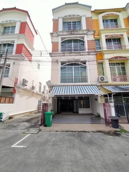 5-BR Townhouse, Bangkok, Jom Phon, Chatuchak, Bangkok, 5 Bedrooms, 495 sqm, Townhouse For Sale, by Khlueanphon Nukulsirisak, 500559881 - DDproperty.com