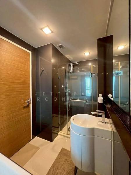 Rhythm Sukhumvit 50, Bangkok, 8 Sukhumvit 50, Sukhumvit Road, Phra Kanong, Khlong Toei, Bangkok, 1 Bedroom, 45 sqm, Condo For Rent, by Jettapat Jaroonpipatkun, 500559943 - DDproperty.com