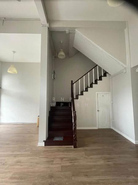 3-Storey Townhome / Home Office For Rent Ratchada - Sutthisan - Huai Khwang | 25.5 sq.w, Bangkok, Samsen Nok, Huai Khwang, Bangkok, , 200 sqm, Shophouse For Rent, by Pornpann Kaewplang (Sand), 500559953 - DDproperty.com