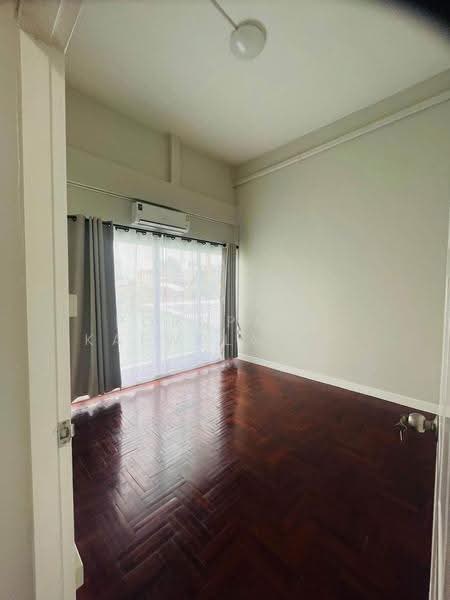 3-Storey Townhome / Home Office For Rent Ratchada - Sutthisan - Huai Khwang | 25.5 sq.w, Bangkok, Samsen Nok, Huai Khwang, Bangkok, , 200 sqm, Shophouse For Rent, by Pornpann Kaewplang (Sand), 500559953 - DDproperty.com
