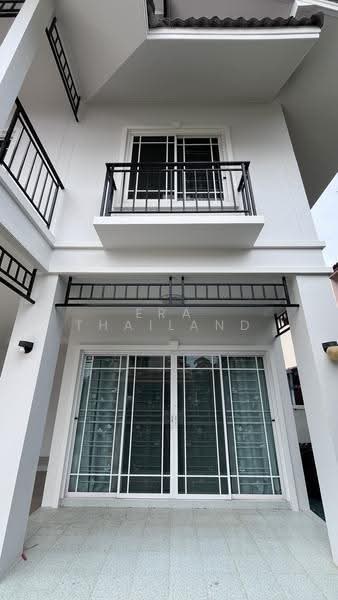 ขายบ้านเดี่ยว 2 ชั้น โครงการวนาทาวน์โฮม รีโนเวตใหม่สภาพสวย, Phitsanulok, Wat Chan, Muang Phitsanulok, Phitsanulok, 3 Bedrooms, 208 sqm, Single Detached House For Sale, by ERA Thailand, 500560000 - DDproperty.com