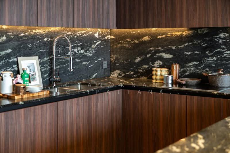 Noble Form Thonglor, Bangkok, Sukhumvit 55, Khlong Tan Nua, Watthana, Bangkok, 3 Bedrooms, 161 sqm, Condo For Sale, by Chanoknan Tangpipattanapong, 500560030 - DDproperty.com
