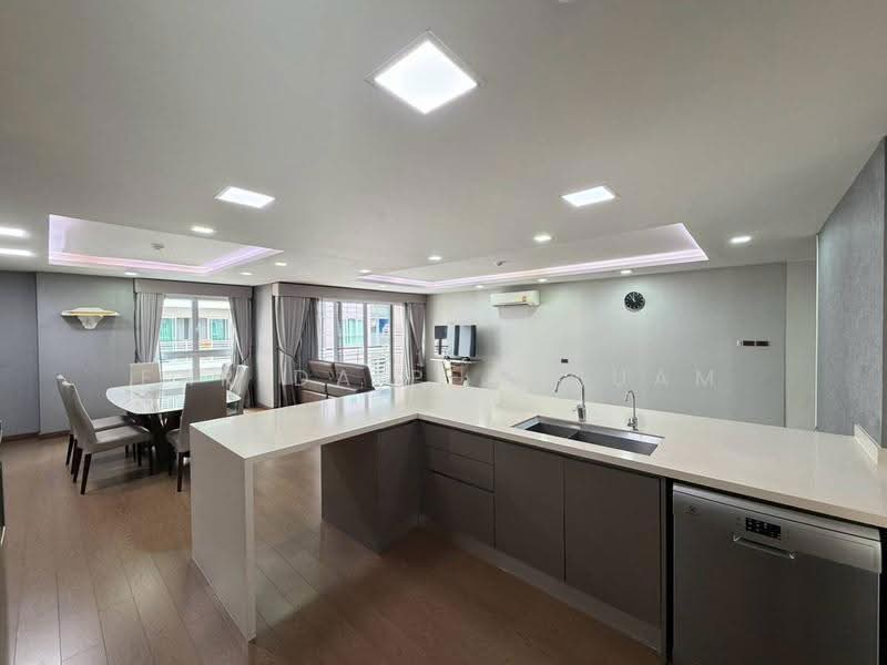 The Avenue Sukumvit 61, Bangkok, Sukhumvit 61, Khlong Tan Nua, Watthana, Bangkok, 2 Bedrooms, 192 sqm, Condo For Rent, by Farida Phetnuam, 500560056 - DDproperty.com