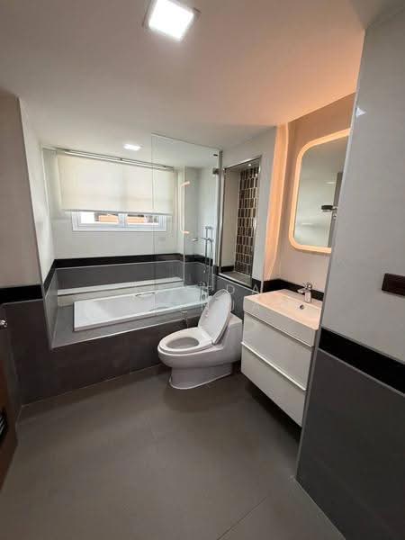 The Avenue Sukumvit 61, Bangkok, Sukhumvit 61, Khlong Tan Nua, Watthana, Bangkok, 2 Bedrooms, 192 sqm, Condo For Rent, by Farida Phetnuam, 500560056 - DDproperty.com