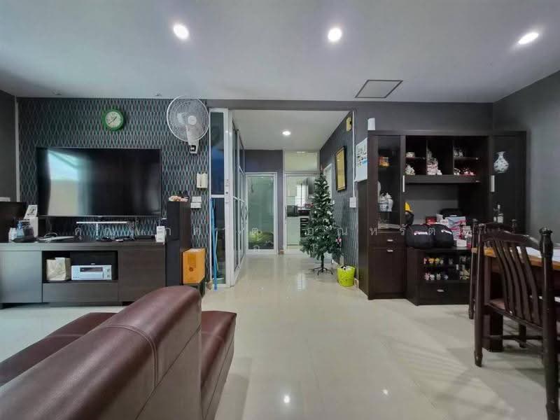 Pruksa Village Pracha Uthit 90 : พฤกษาวิลเลจ 7 ประชาอุทิศ 90, สมุทรปราการ, นาเกลือ, พระสมุทรเจดีย์, สมุทรปราการ, 180 ตร.ม., บ้านเดี่ยว ขาย, โดย คุณ ภควัต อุณหรัตน์ (อ้น), 500560126 - DDproperty.com