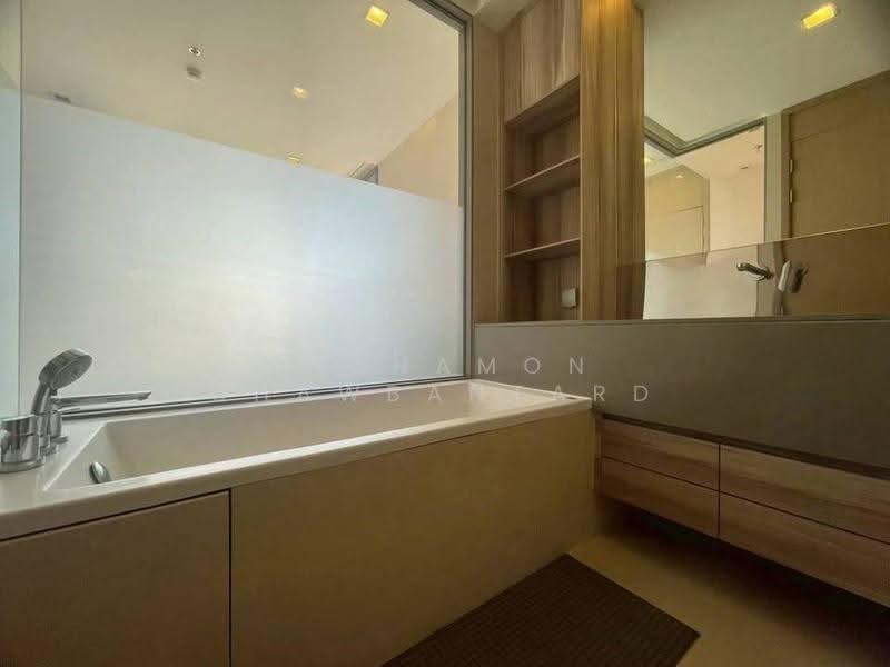 The Esse Asoke, Bangkok, 333 Soi Sukhumvit 21, Sukhumvit Road, Khlongtoei Nua, Watthana, Bangkok, 1 Bedroom, 52 sqm, Condo For Rent, by Pichamon Chawbantard, 500560128 - DDproperty.com