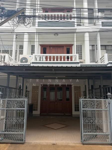 4-BR House, Bangkok, Bang Bamru, Bang Phlat, Bangkok, 4 Bedrooms, 104 sqm, Single Detached House For Rent, by Trinnaya Dungsirisangthong, 500560144 - DDproperty.com